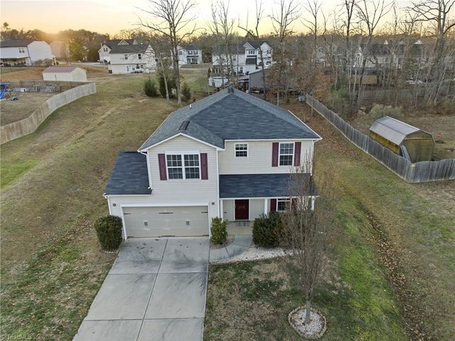 2750 Buckhorn Drive, Randleman, NC 27317