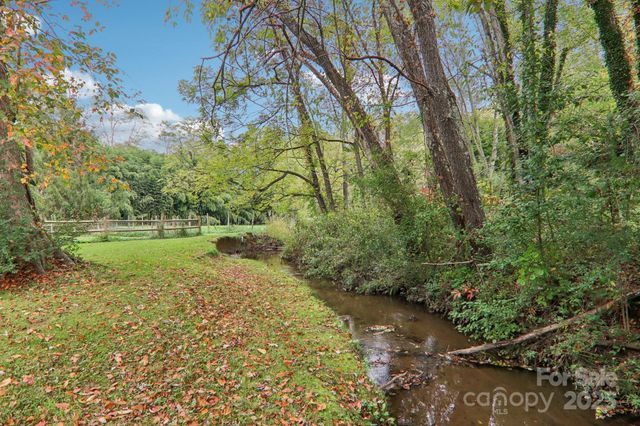 169 East Street, Waynesville, NC 28786
