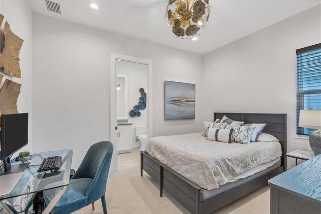 8477 PAVIA WAY, Lakewood Ranch, FL 34202