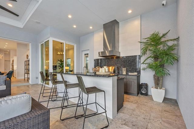 8477 PAVIA WAY, Lakewood Ranch, FL 34202