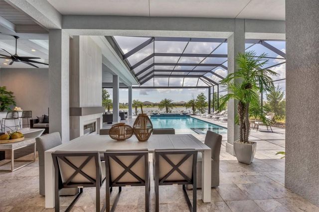 8477 PAVIA WAY, Lakewood Ranch, FL 34202