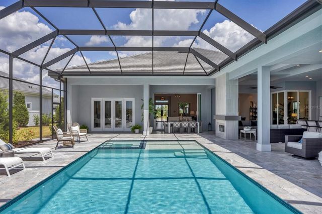 8477 PAVIA WAY, Lakewood Ranch, FL 34202