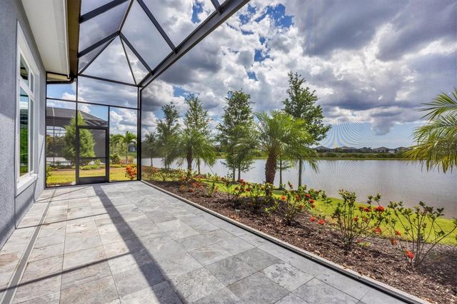 8477 PAVIA WAY, Lakewood Ranch, FL 34202