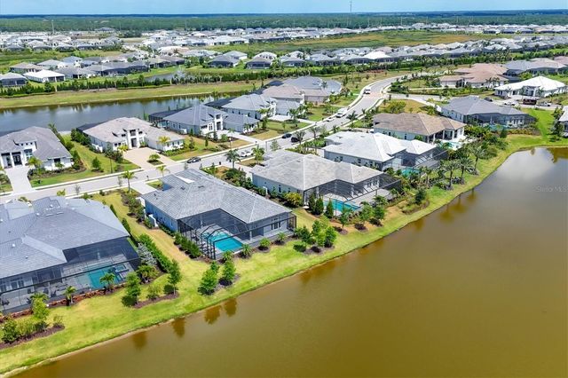 8477 PAVIA WAY, Lakewood Ranch, FL 34202