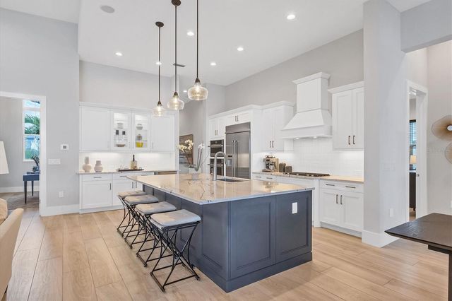 8477 PAVIA WAY, Lakewood Ranch, FL 34202