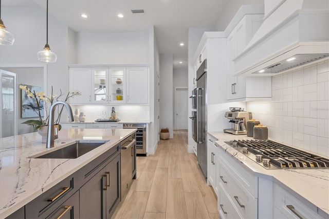 8477 PAVIA WAY, Lakewood Ranch, FL 34202