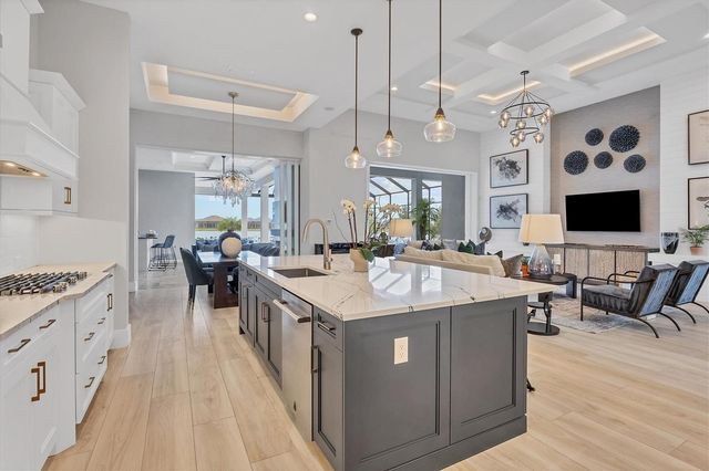 8477 PAVIA WAY, Lakewood Ranch, FL 34202