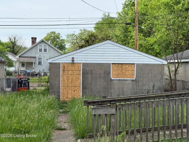 4142 W Muhammad Ali Blvd, Louisville, KY 40212