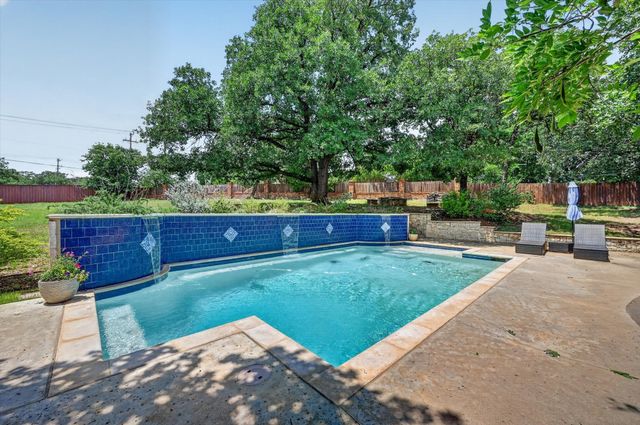 813 Pearl Drive, Southlake, TX 76092