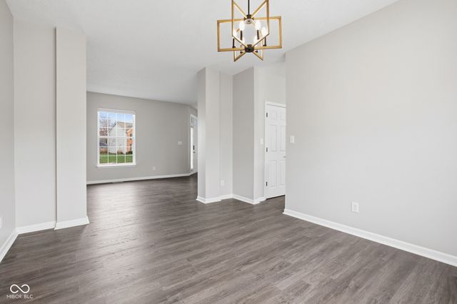 13985 Royalwood Drive, Fishers, IN 46037