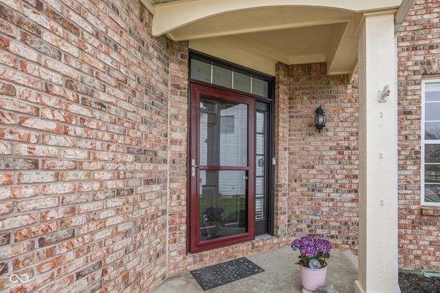 13985 Royalwood Drive, Fishers, IN 46037