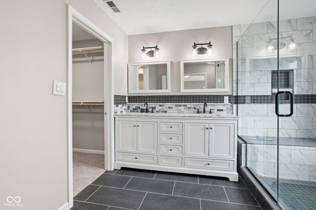 13985 Royalwood Drive, Fishers, IN 46037