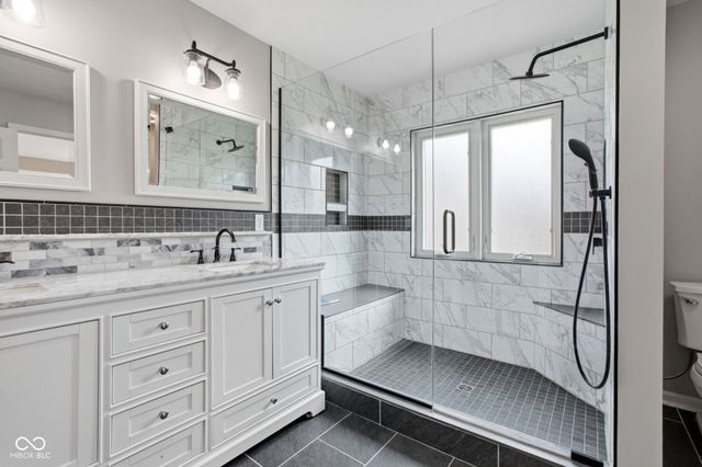 13985 Royalwood Drive, Fishers, IN 46037