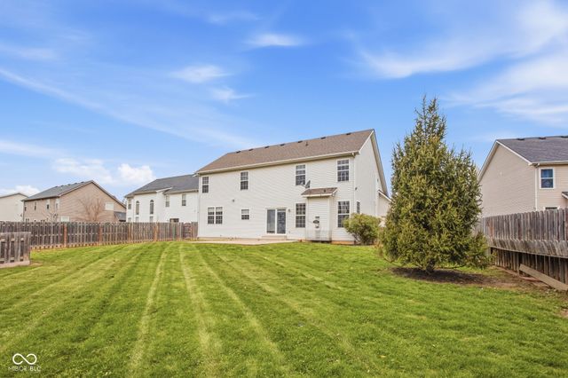 13985 Royalwood Drive, Fishers, IN 46037