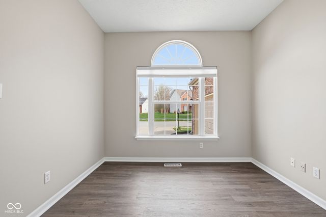 13985 Royalwood Drive, Fishers, IN 46037