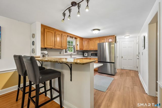 14 Dorset Road, West Hartford, CT 06119