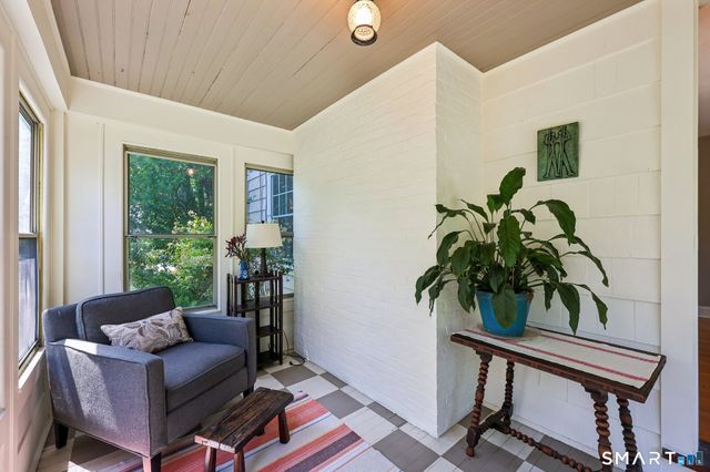 14 Dorset Road, West Hartford, CT 06119