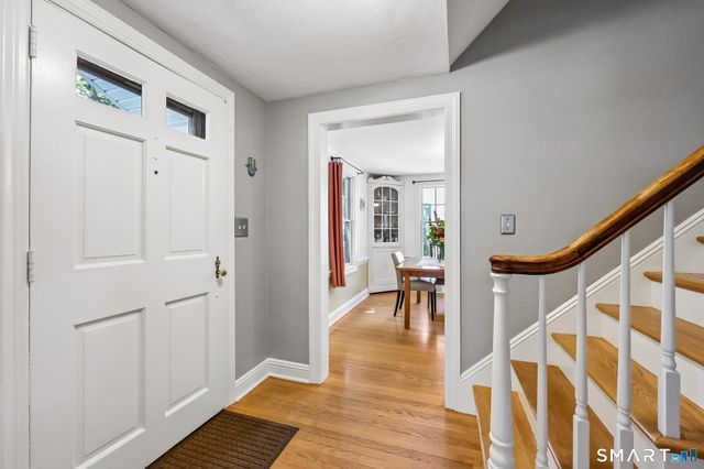 14 Dorset Road, West Hartford, CT 06119