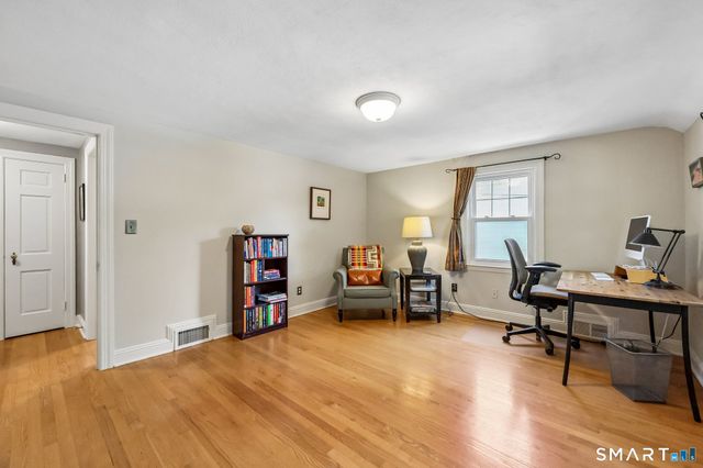 14 Dorset Road, West Hartford, CT 06119