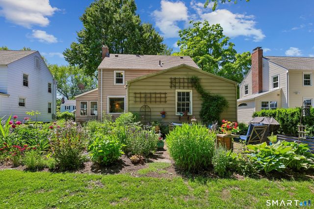 14 Dorset Road, West Hartford, CT 06119