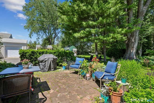 14 Dorset Road, West Hartford, CT 06119
