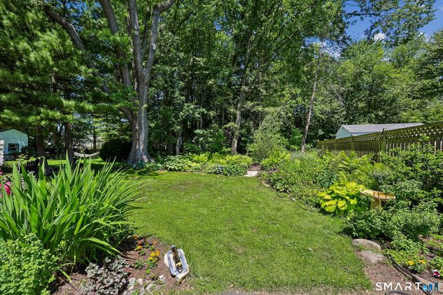 14 Dorset Road, West Hartford, CT 06119