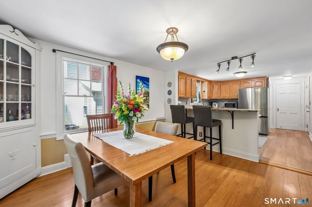 14 Dorset Road, West Hartford, CT 06119