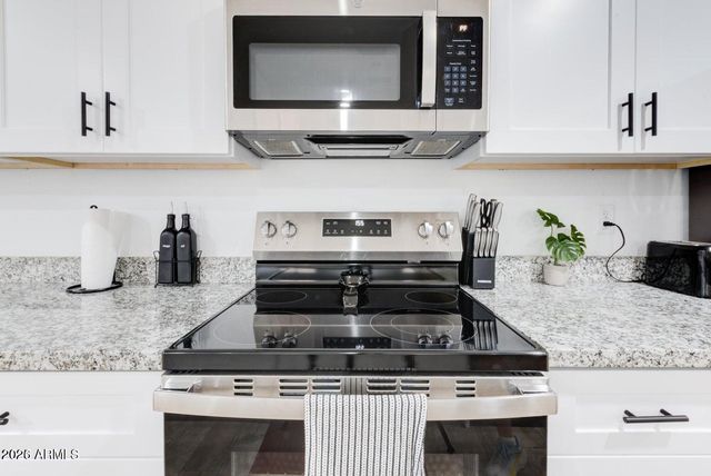 341 S MOUNTAIN Road 1, Apache Junction, AZ 85120