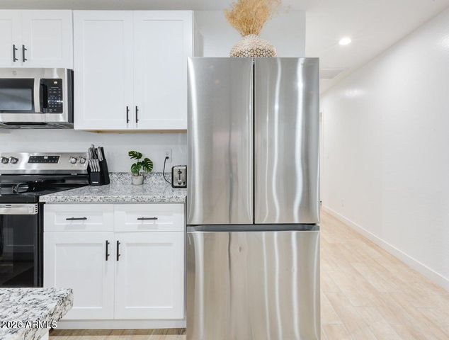 341 S MOUNTAIN Road 1, Apache Junction, AZ 85120