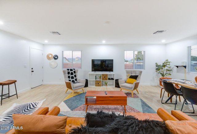 341 S MOUNTAIN Road 1, Apache Junction, AZ 85120