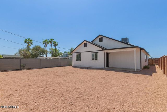 341 S MOUNTAIN Road 1, Apache Junction, AZ 85120