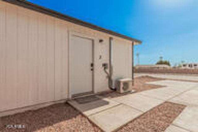 341 S MOUNTAIN Road 1, Apache Junction, AZ 85120
