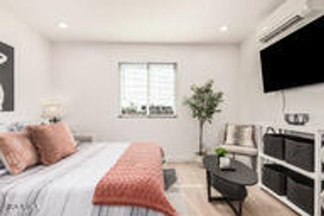 341 S MOUNTAIN Road 1, Apache Junction, AZ 85120