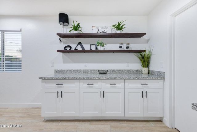 341 S MOUNTAIN Road 1, Apache Junction, AZ 85120