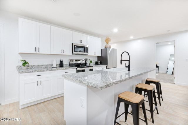 341 S MOUNTAIN Road 1, Apache Junction, AZ 85120