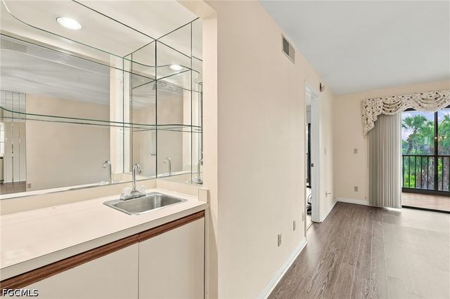 12170 Kelly Sands WAY 717, Fort Myers, FL 33908