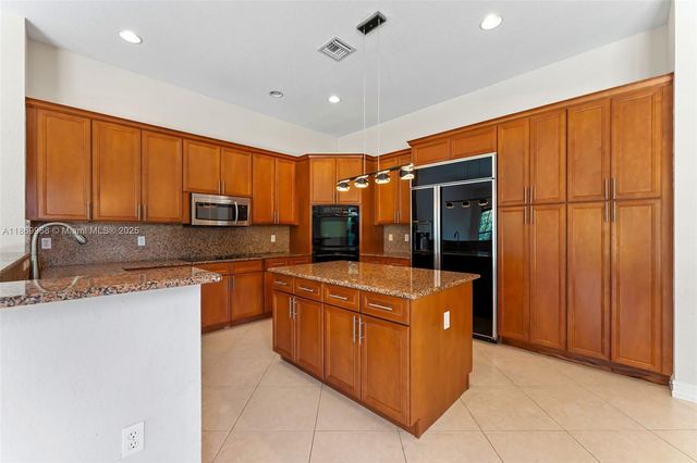 3816 NW 88th Ter, Cooper City, FL 33024