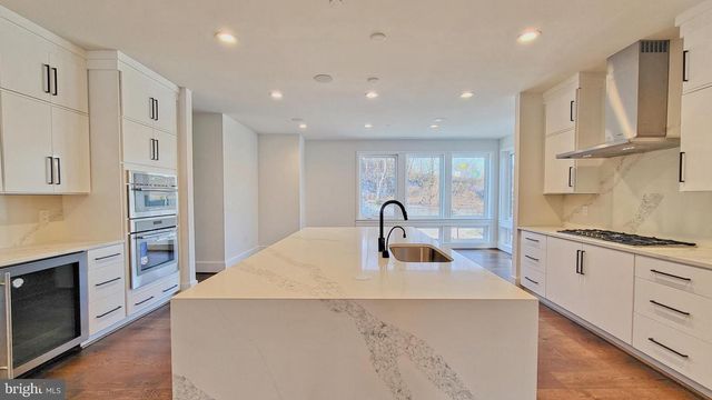 3705 GLENMOOR RESERVE, Chevy Chase, MD 20815