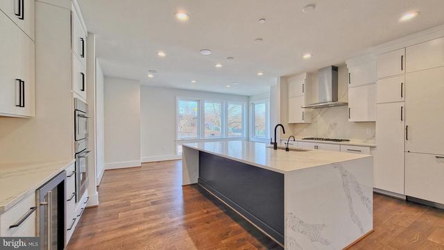 3705 GLENMOOR RESERVE, Chevy Chase, MD 20815