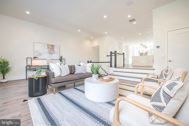 3705 GLENMOOR RESERVE, Chevy Chase, MD 20815