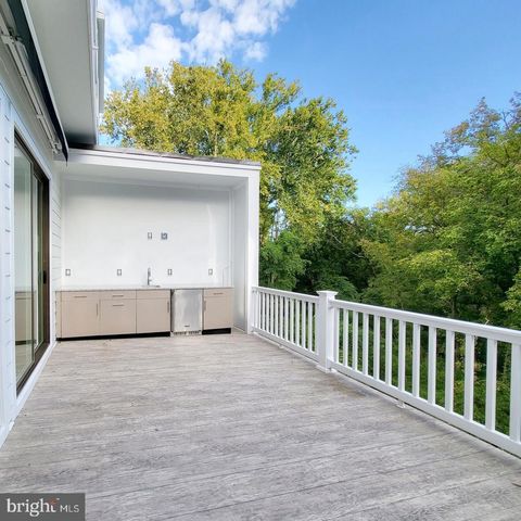 3705 GLENMOOR RESERVE, Chevy Chase, MD 20815