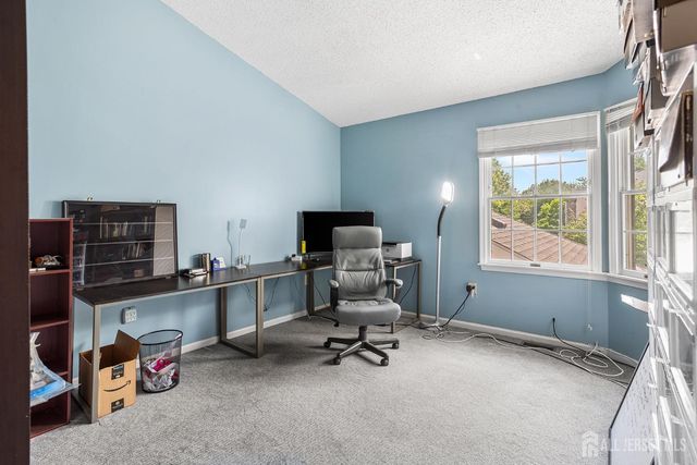11 BRIARWOOD Court, South Brunswick, NJ 08540
