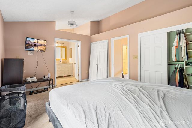 11 BRIARWOOD Court, South Brunswick, NJ 08540