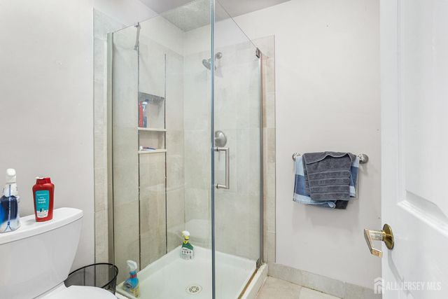 11 BRIARWOOD Court, South Brunswick, NJ 08540