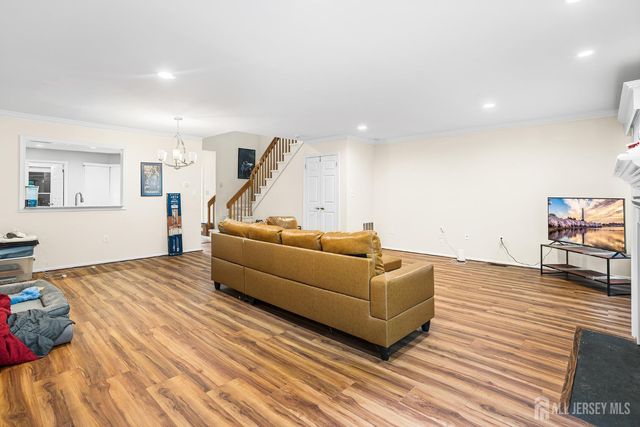 11 BRIARWOOD Court, South Brunswick, NJ 08540