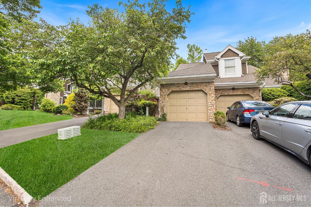 11 BRIARWOOD Court, South Brunswick, NJ 08540