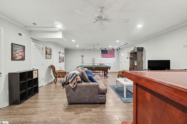 127 Oak Drive, Greer, SC 29650