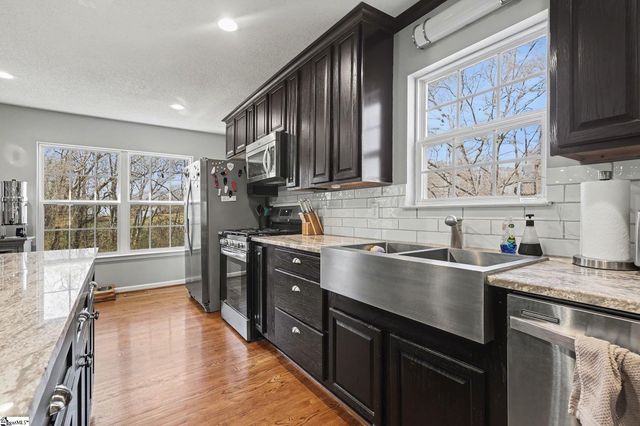 127 Oak Drive, Greer, SC 29650