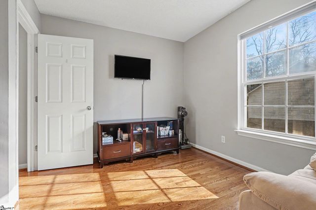 127 Oak Drive, Greer, SC 29650