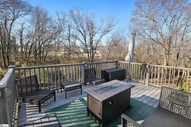 127 Oak Drive, Greer, SC 29650